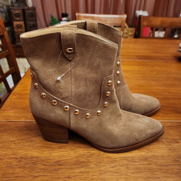 COACH Pauline Suede Pull-On Bootie Women's Size US 9 Coconut - Picture 1 of 6